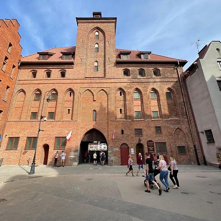 H&T Old Town Szeroka 24 Apartment Gdansk Bagian luar foto